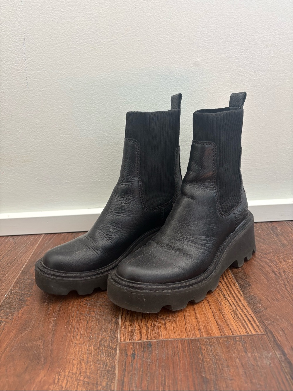 Dolce vita brand shoes